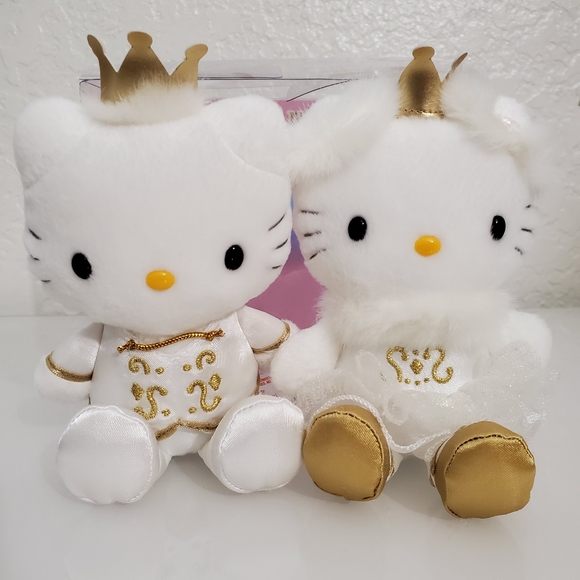 Sanrio Hello Kitty Collectible | Royal Prince & Princess - Picture 1 of 8